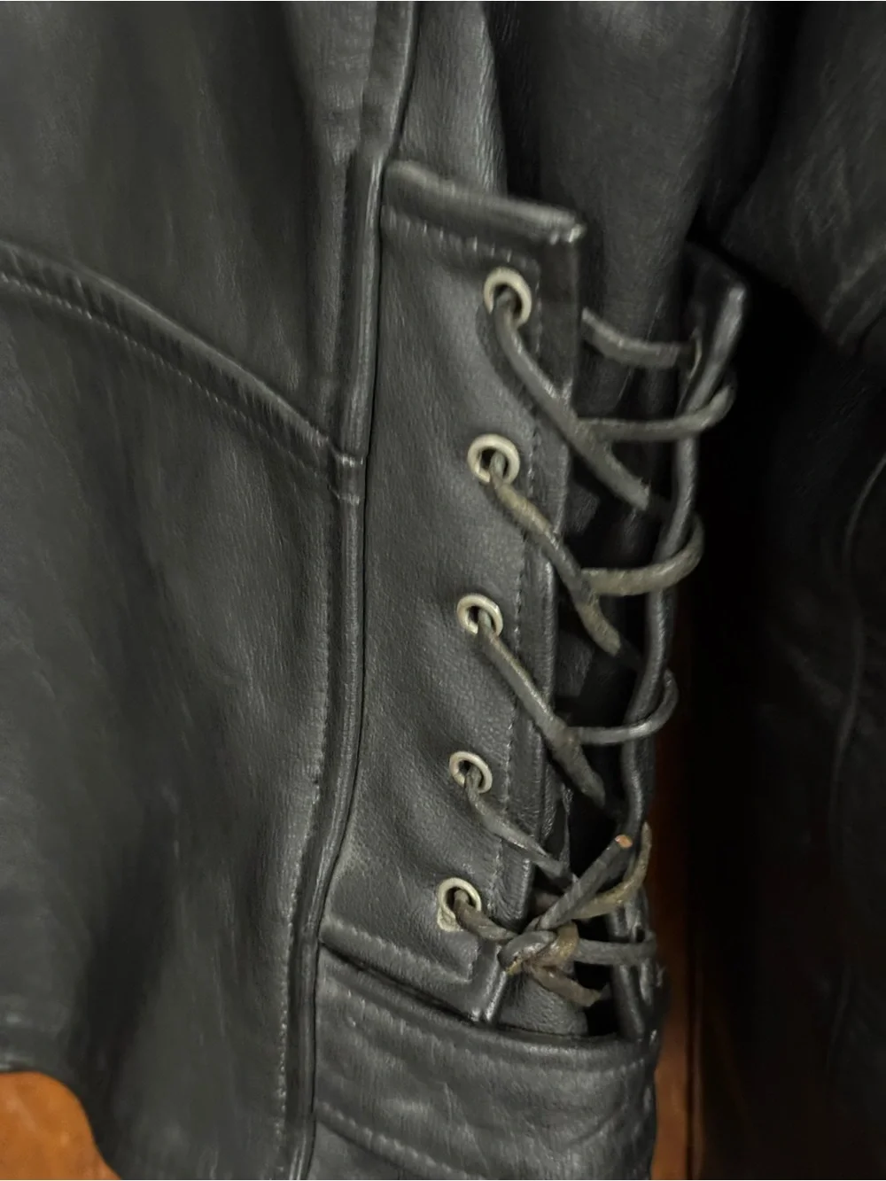 Leather Biker Motorcycle Jacket. Measurements in pics. Excellent
